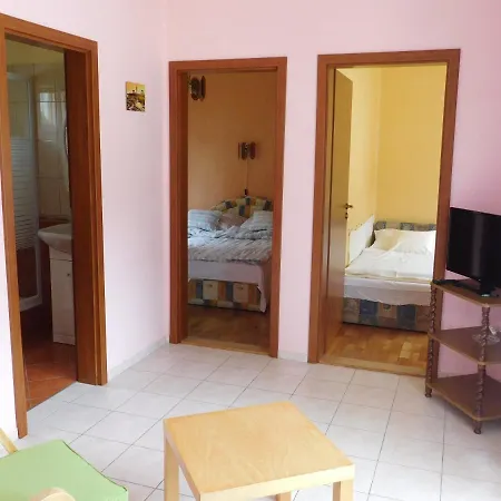 Balatonpart-lak * Балатонфеньвеш