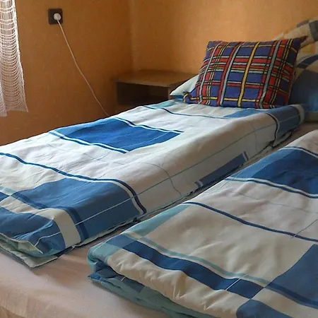 Balatonpart-lak Apartment