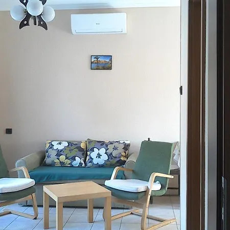 Balatonpart-lak Apartment *