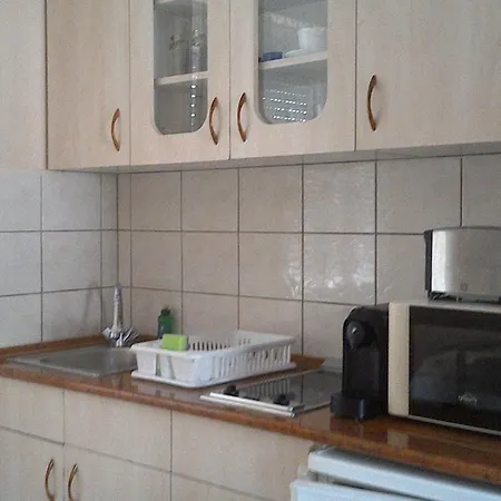 Balatonpart-lak Apartment *