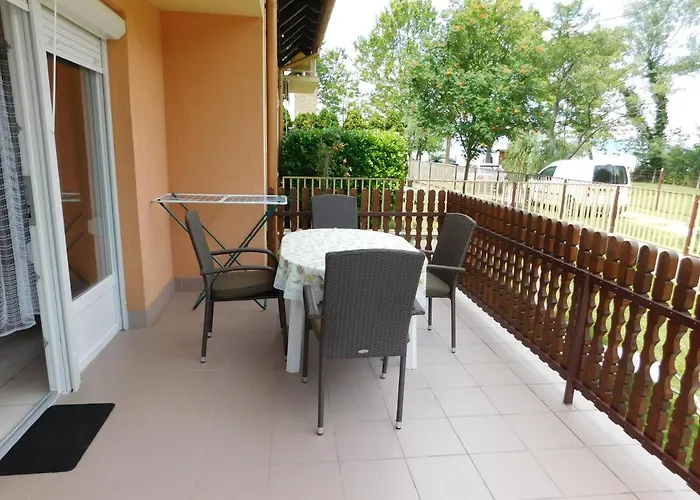 Apartamento Balatonpart-lak *